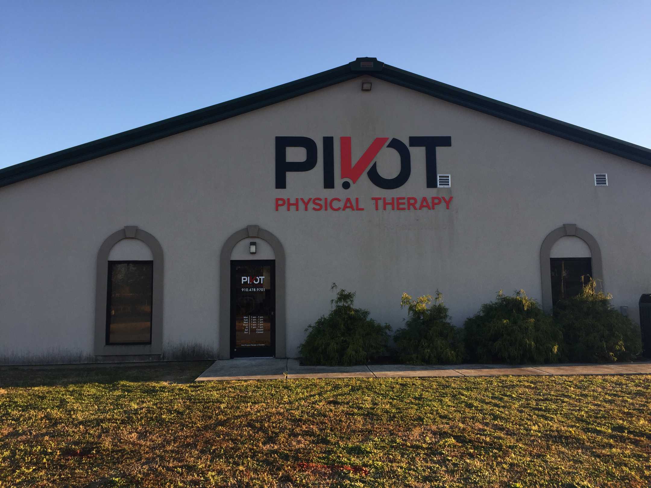Pivot physical therapy package signs unlimited